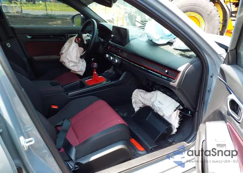 2025 Honda Civic Si Base W/High Performance Summer Tires/ from USA, damaged, VIN 2HGFE1E54SH470179